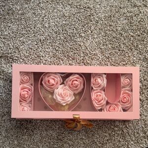 Artificial flower decor